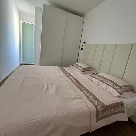 Apartment Giovani Kaštela Екстериор снимка