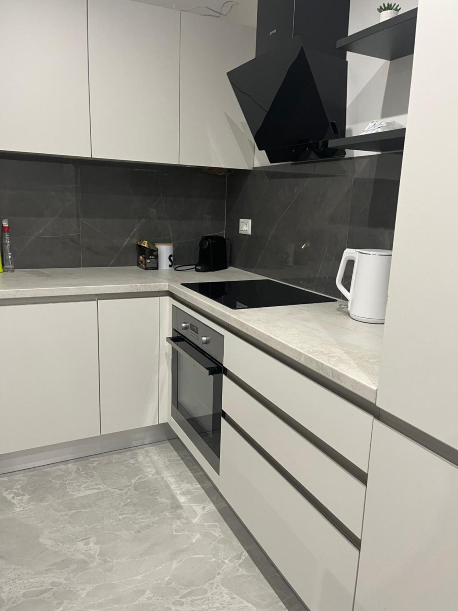 Apartment Giovani Kaštela Екстериор снимка